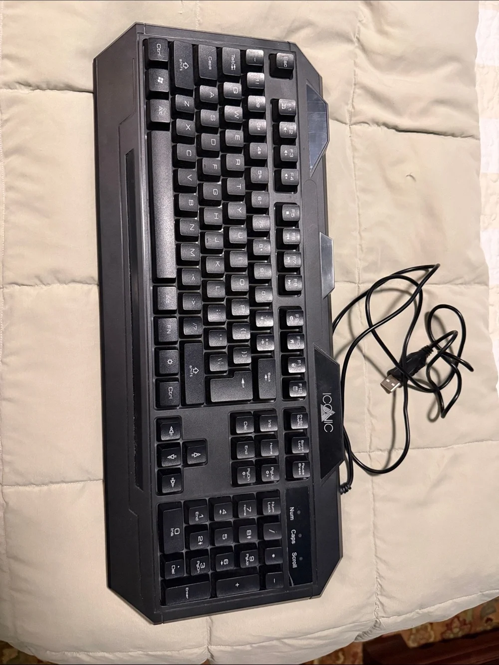 ICONIC Black Wired USB Gaming Keyboard